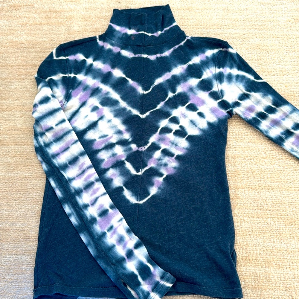 Free People thin, soft turtleneck